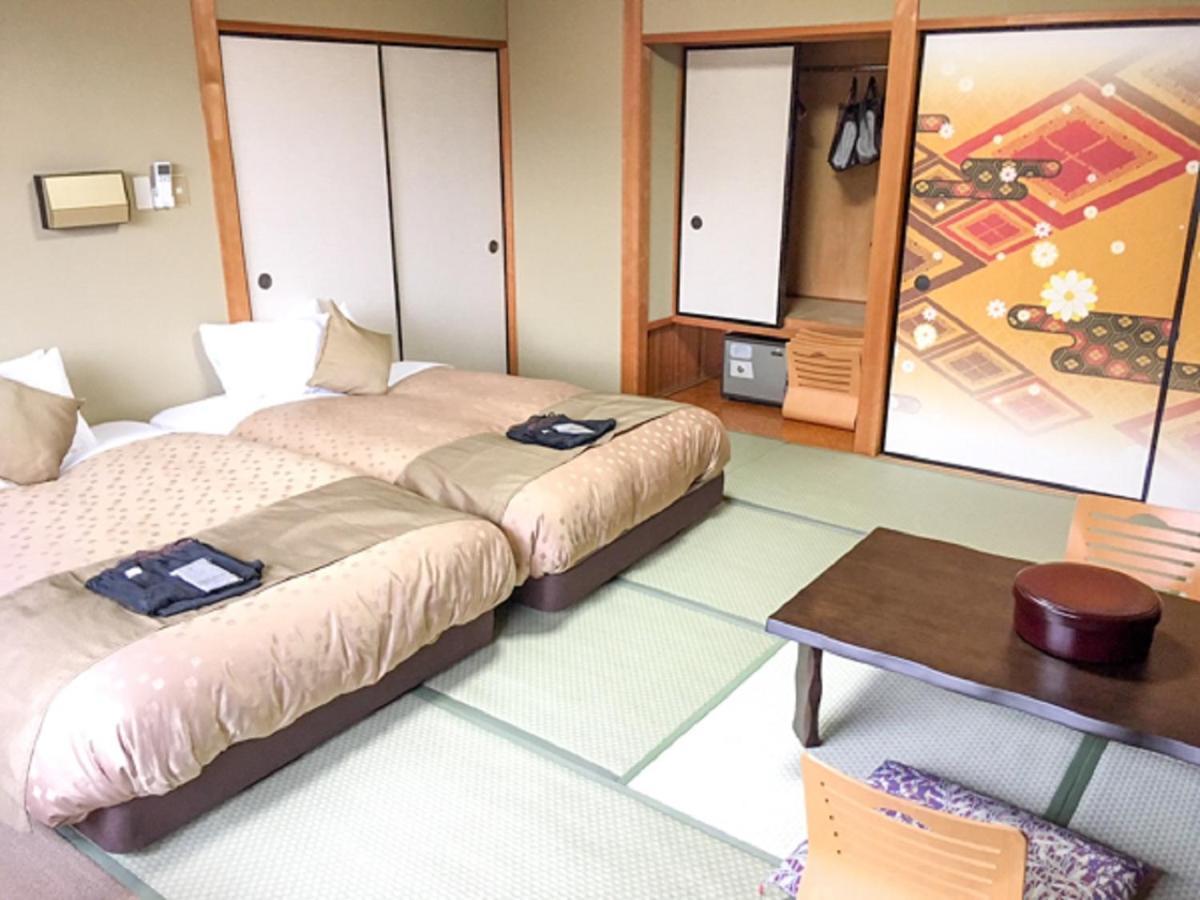 Livemax Resort Kaga Yamashiro Exteriör bild