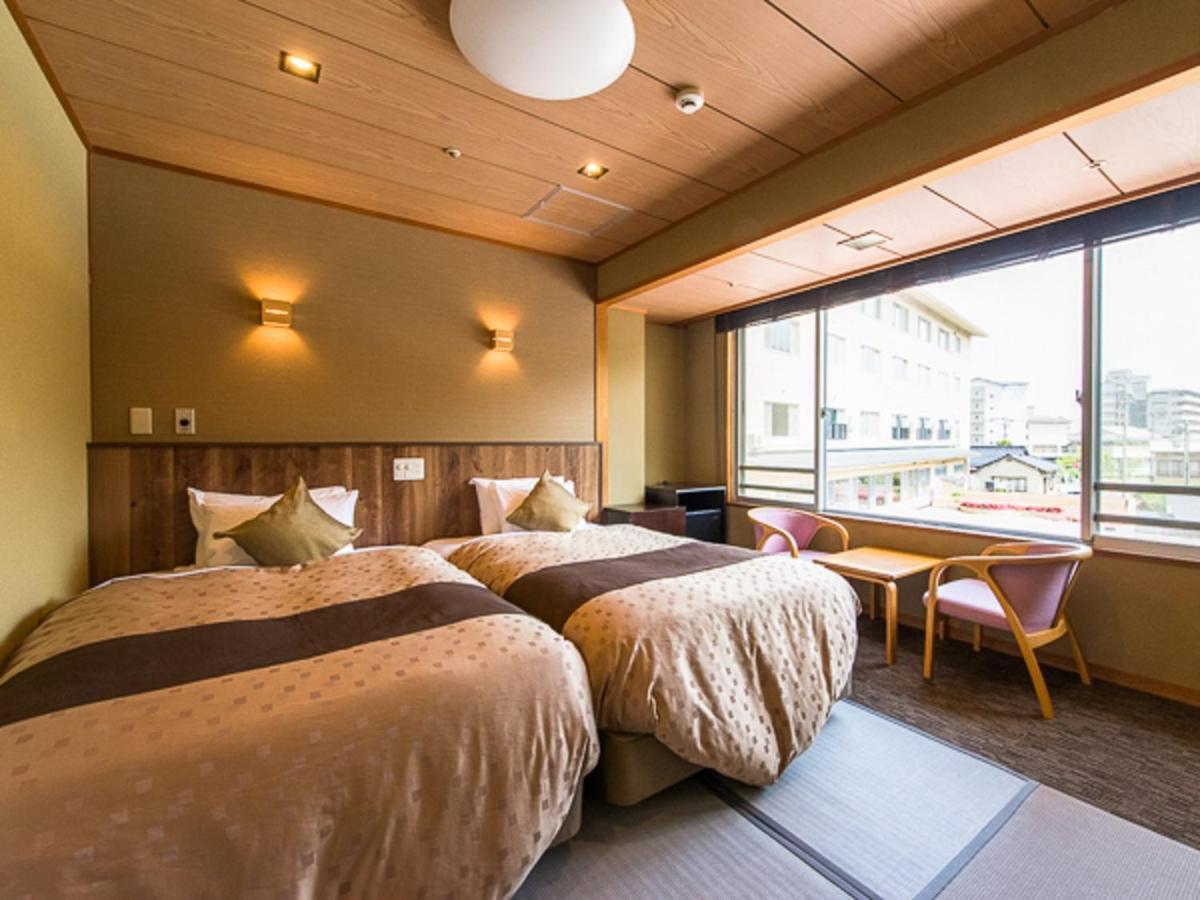 Livemax Resort Kaga Yamashiro Exteriör bild
